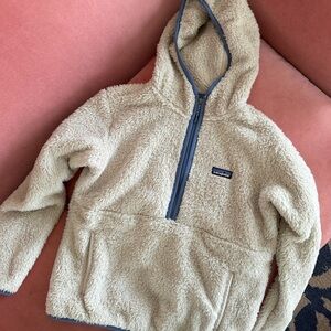 Patagonia women’s teddy fleece hoody nwot small